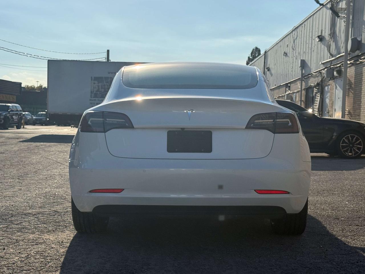 2019 Tesla Model 3 Mid Range l RWD l 425KM l TACC l Tesla Warranty l Photo4