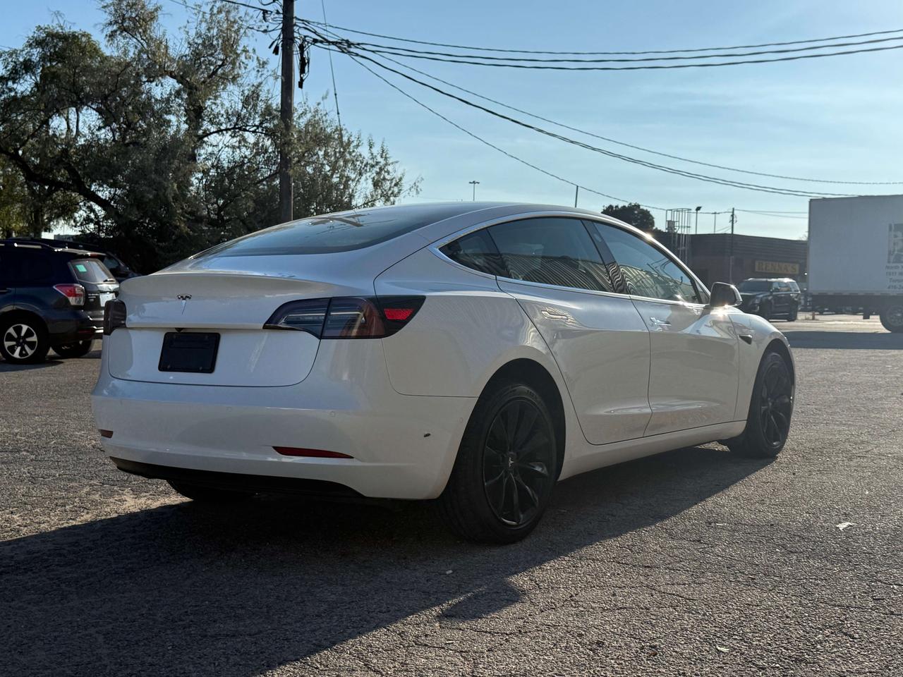 2019 Tesla Model 3 Mid Range l RWD l 425KM l TACC l Tesla Warranty l Photo