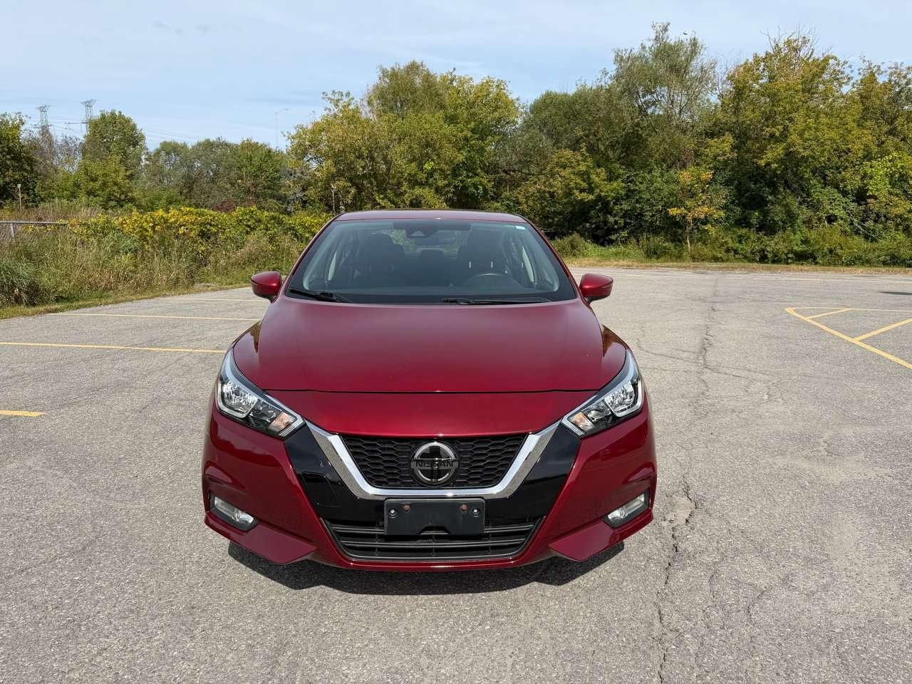 2021 Nissan Versa SV Photo