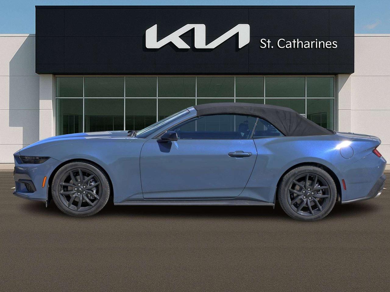 2026 Ford Mustang EcoBoost Premium Photo5