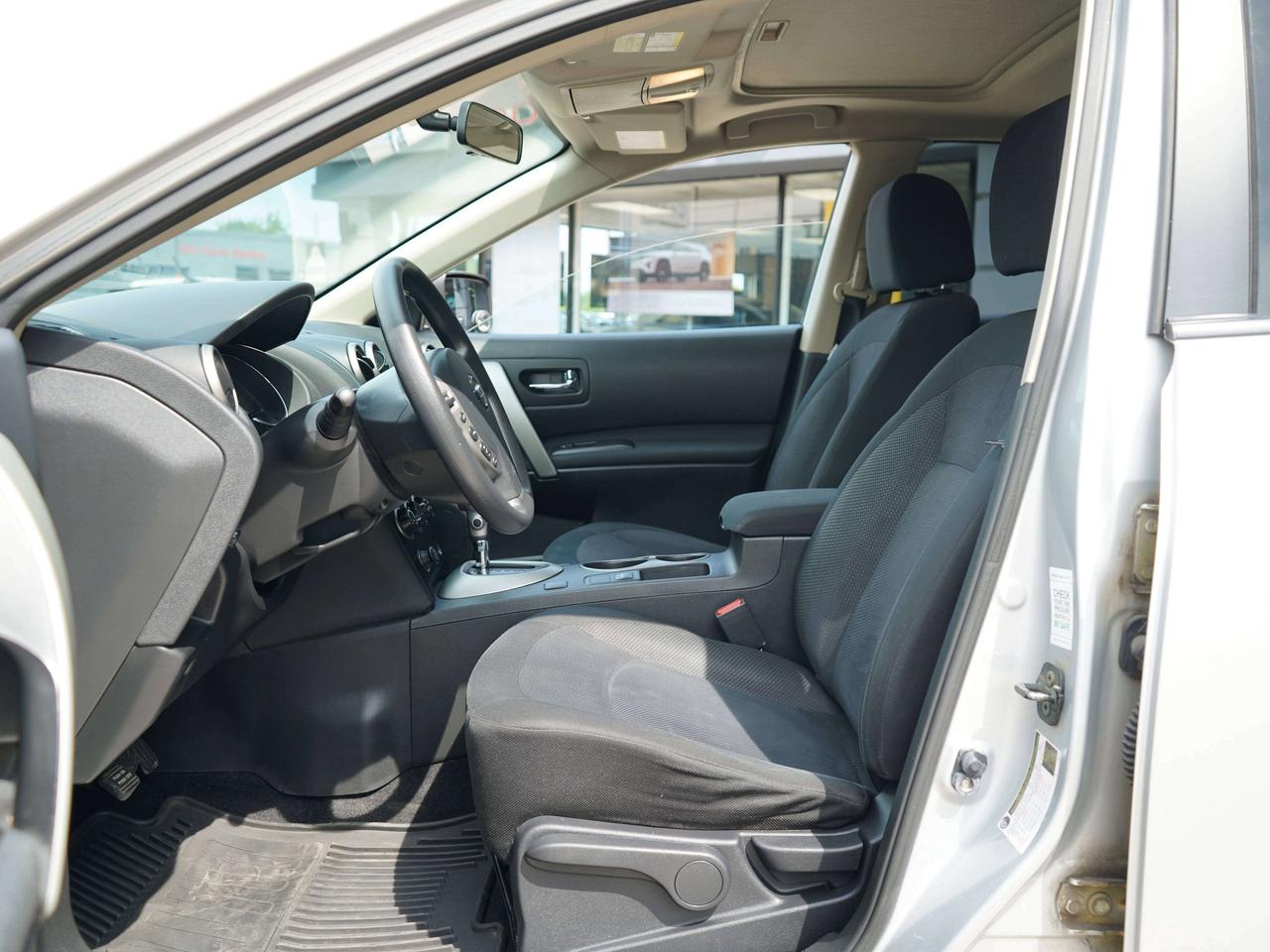2013 Nissan Rogue 2.4L 4 CYLINDER, AWD, SELLING ASIS Photo