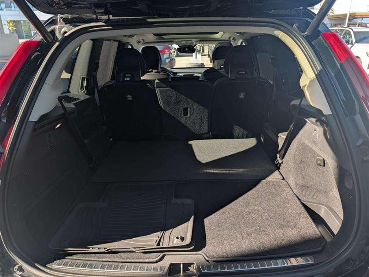 2024 Volvo XC90 B6 Ultimate   Nappa   7 Pass   Clean Photo