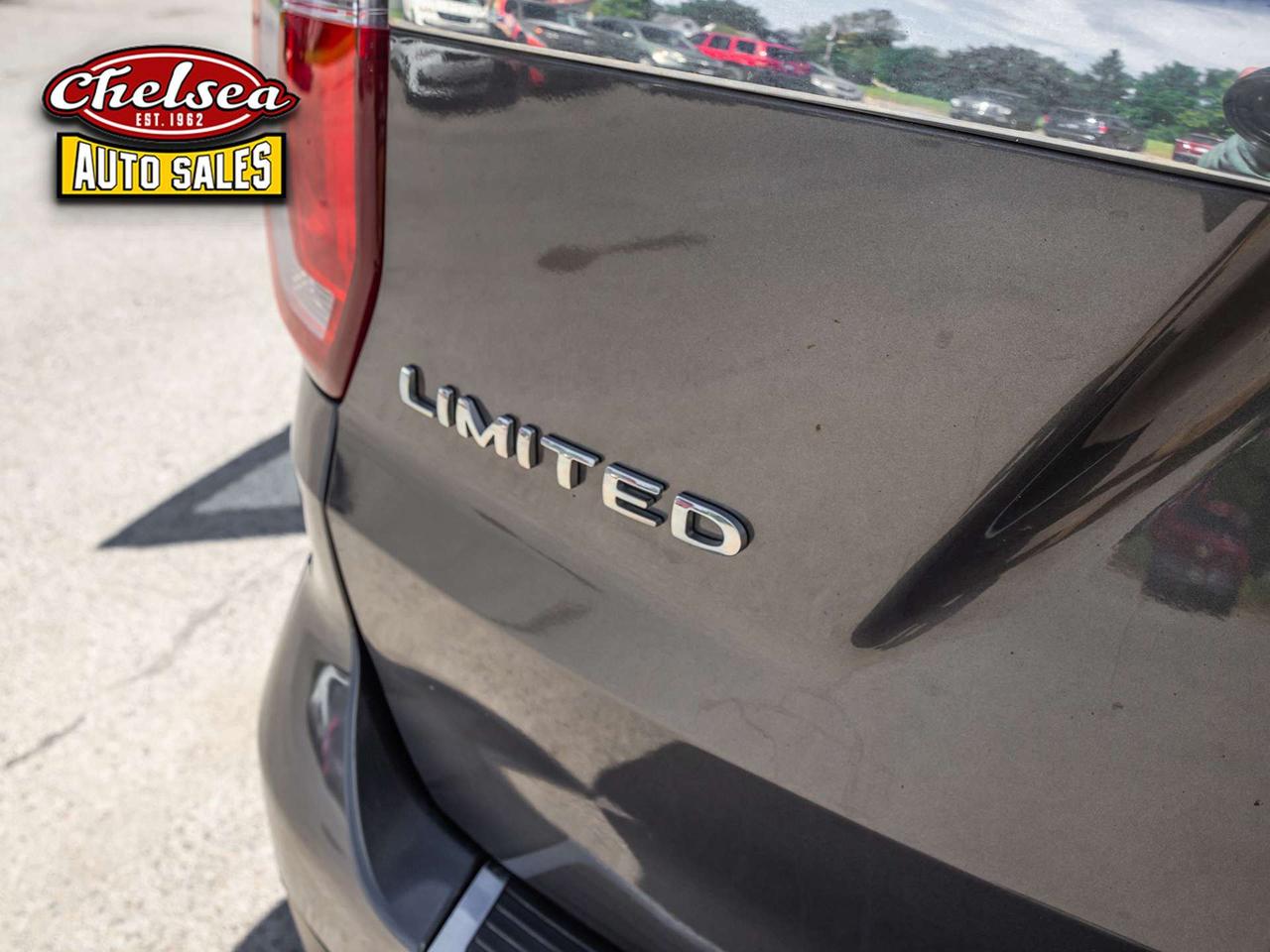 2019 Ford Explorer Limited 4WD Photo