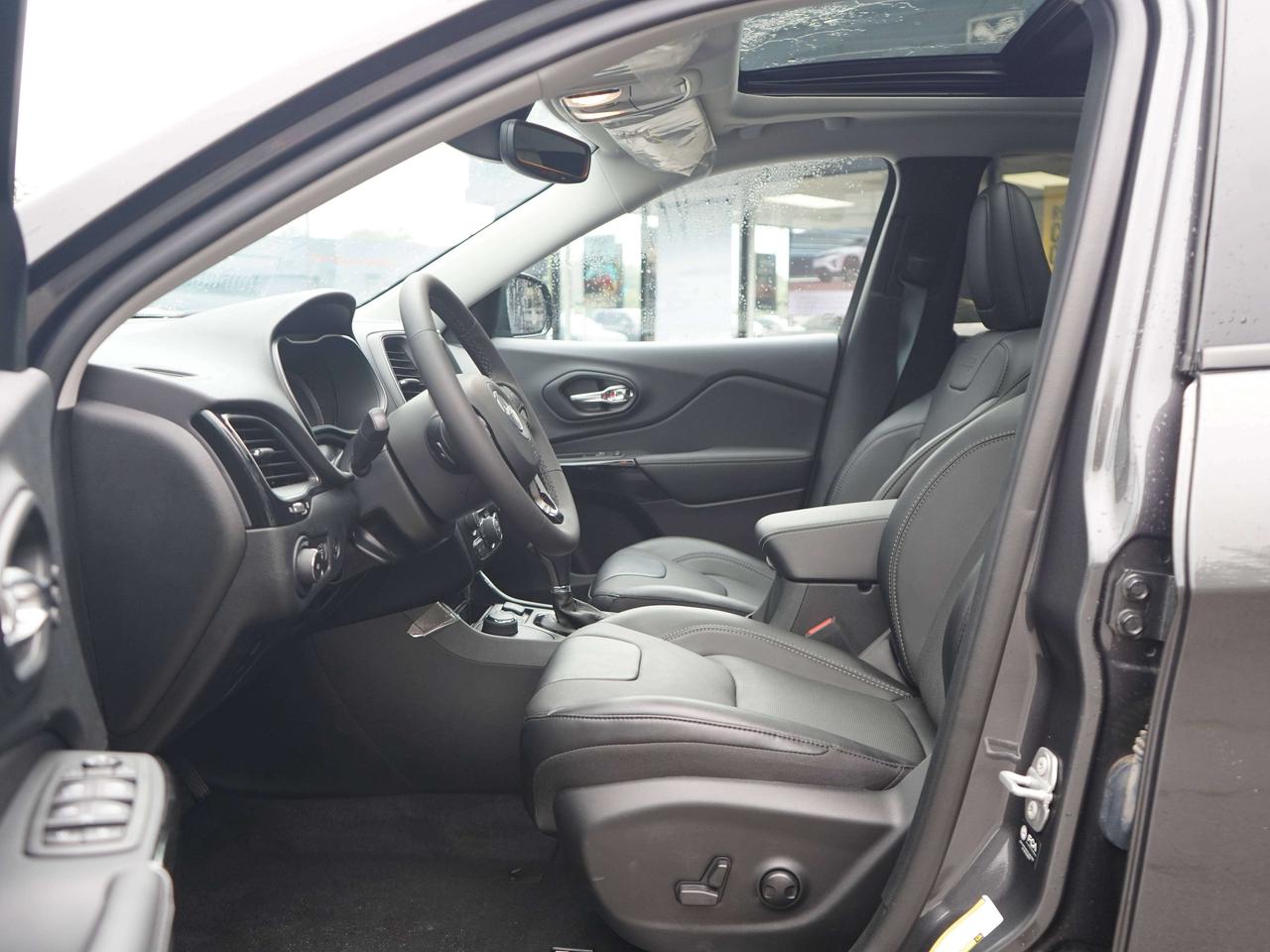 2023 Jeep Cherokee ALTITUDE, 4X4, CARPLAY Photo