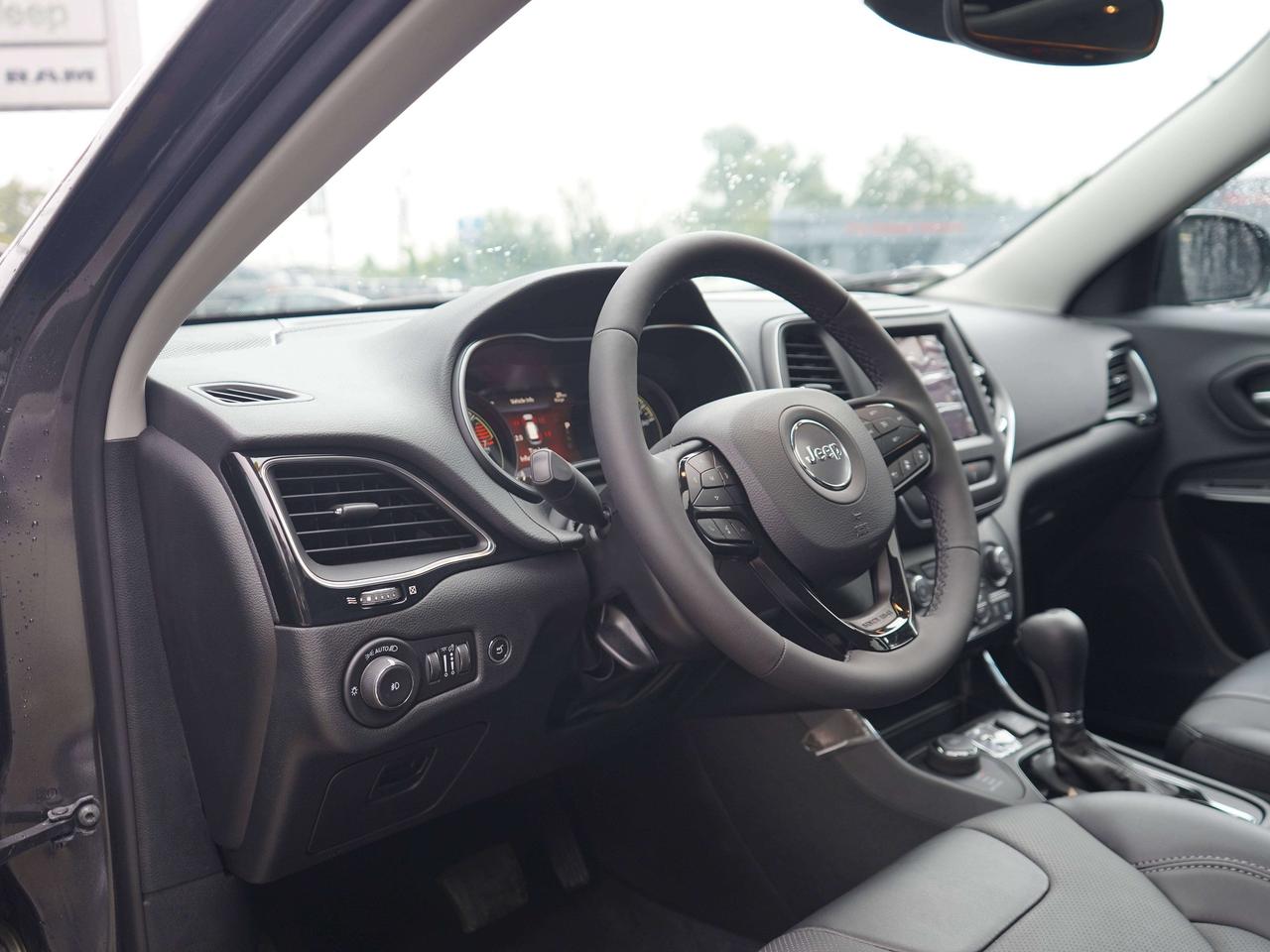 2023 Jeep Cherokee ALTITUDE, 4X4, CARPLAY Photo