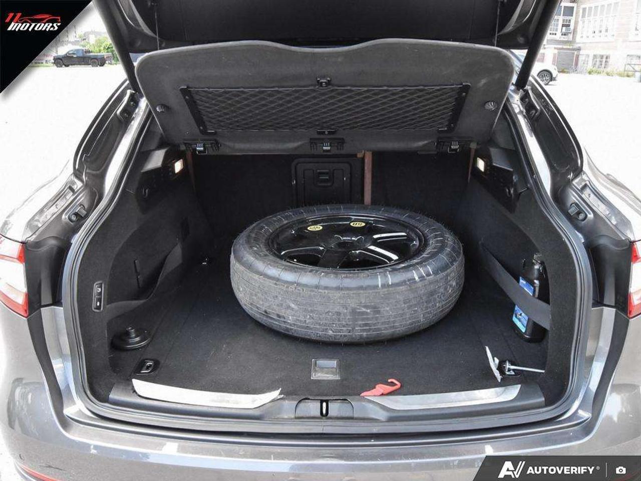 2017 Maserati Levante 3.0L  NO ACCIDENTS Photo