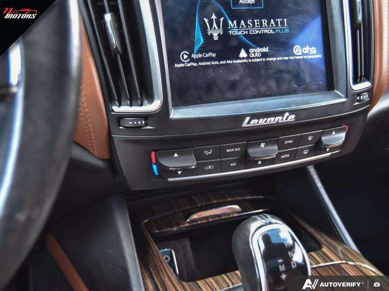 2017 Maserati Levante 3.0L  NO ACCIDENTS Photo