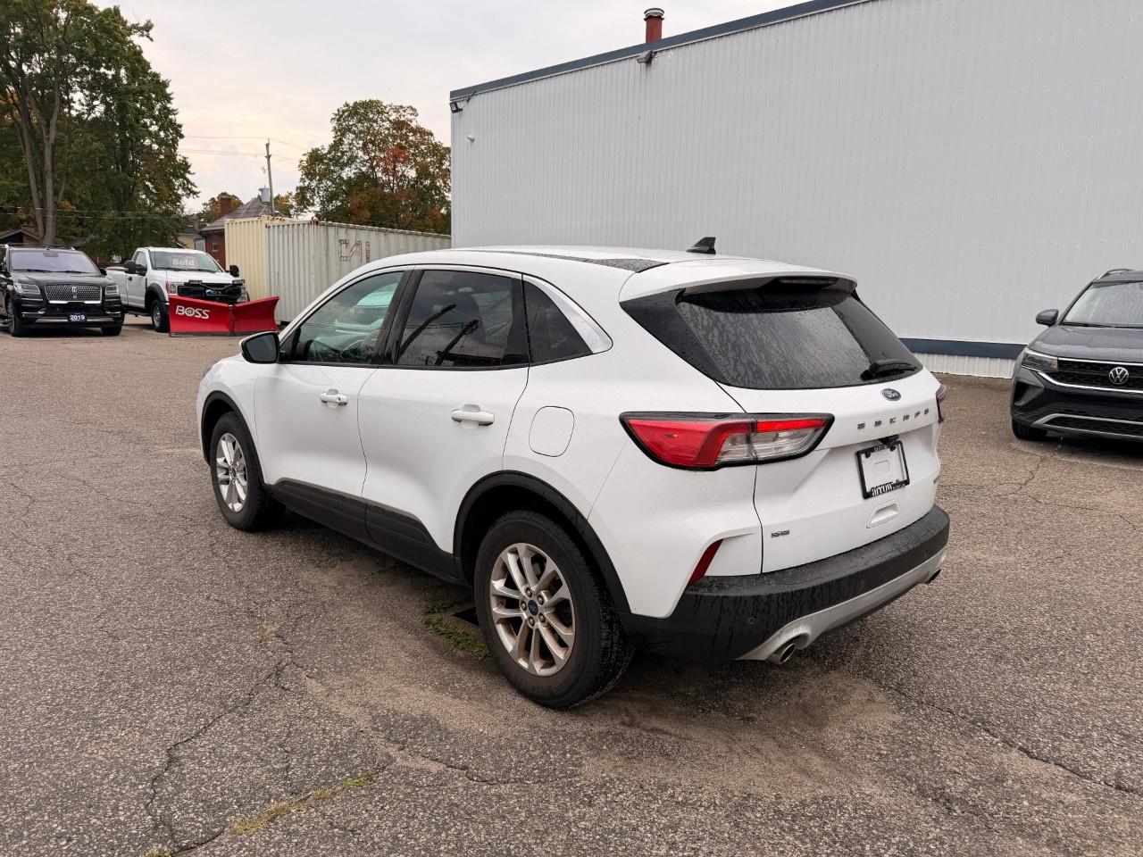 2020 Ford Escape SE AWD Photo