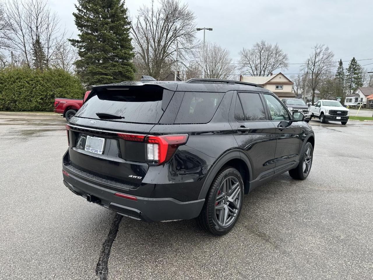 2026 Ford Explorer ST-Line 4WD Photo4
