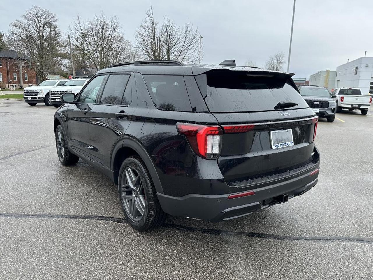 2026 Ford Explorer ST-Line 4WD Photo