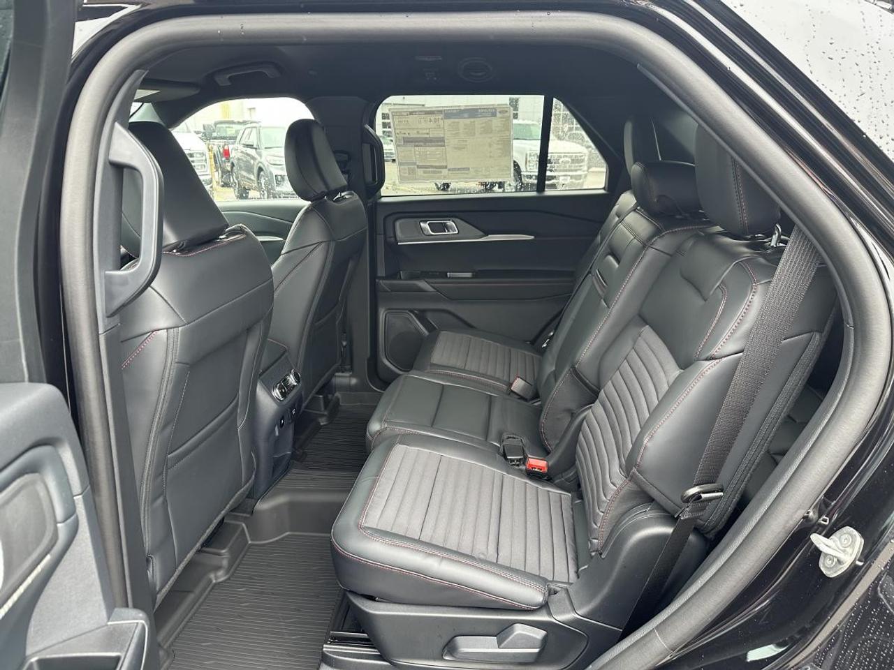 2026 Ford Explorer ST-Line 4WD Photo