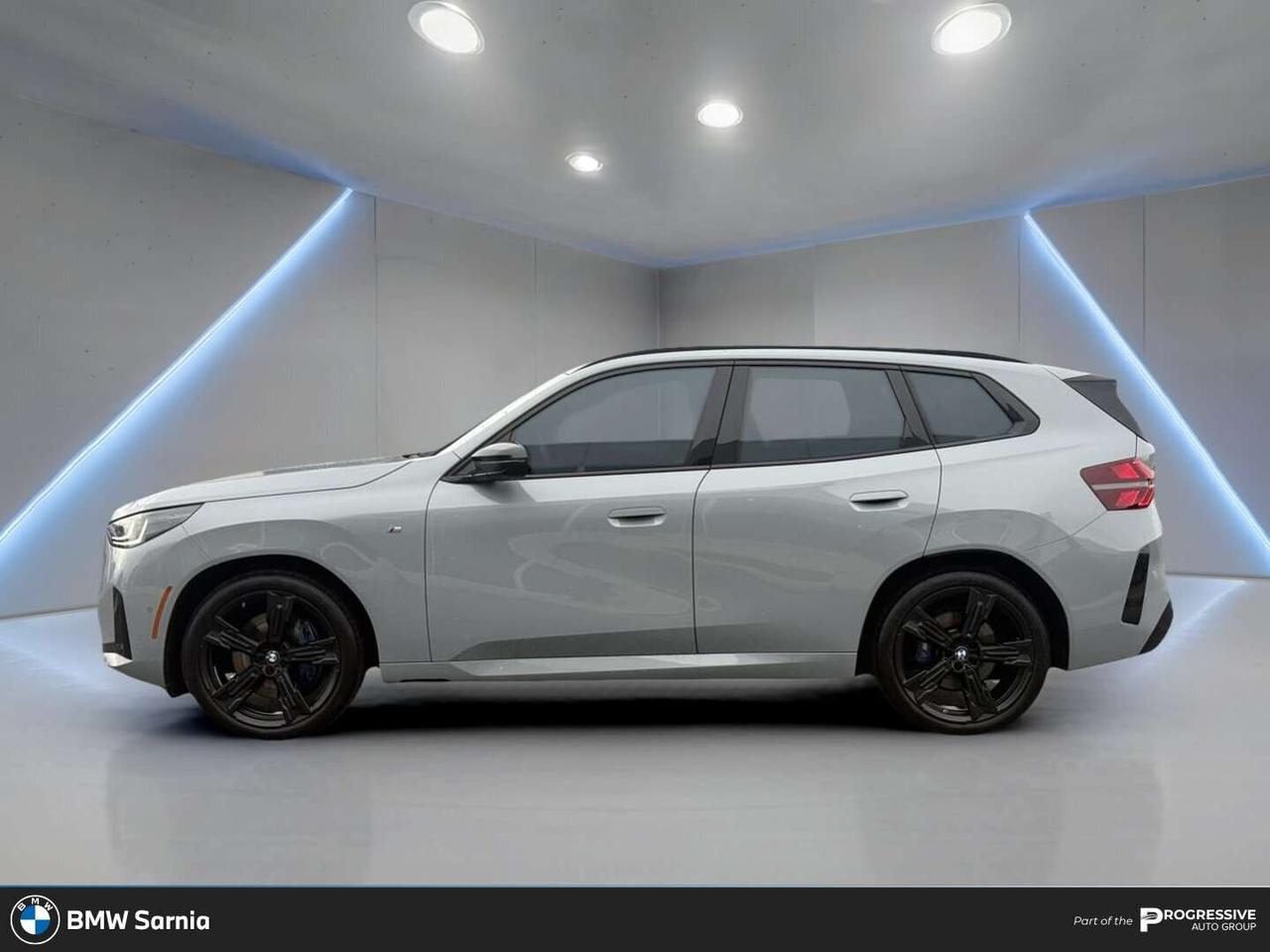 2025 BMW X3 M50 XDRIVE   PREMIUM PACKAGE   M SPORT PRO   REAR COMFORT PACKAGE Photo