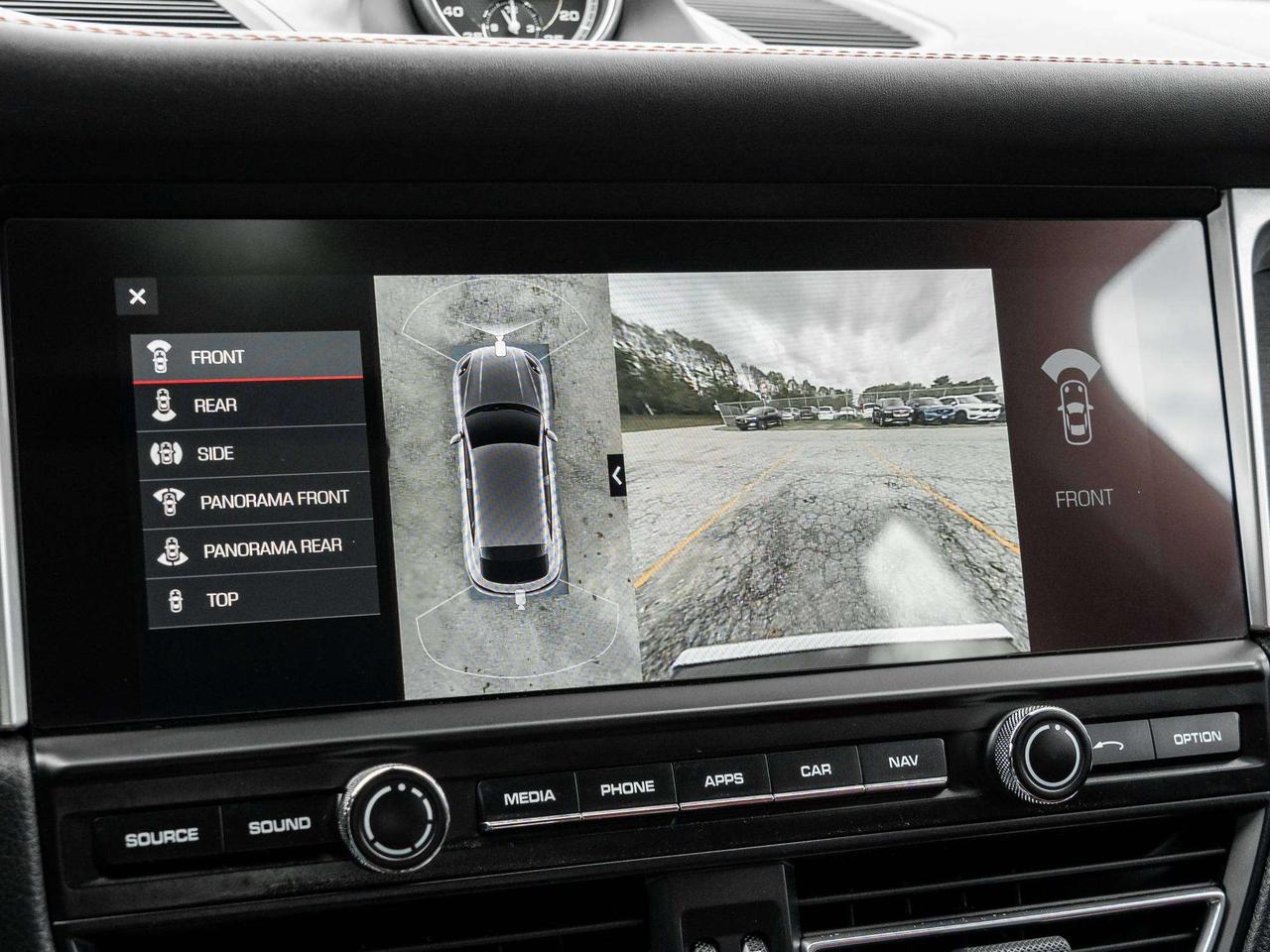 2021 Porsche Macan ONE OWNER   ACCIDENT FREE  AVAILABLE FOR FINANCING Photo