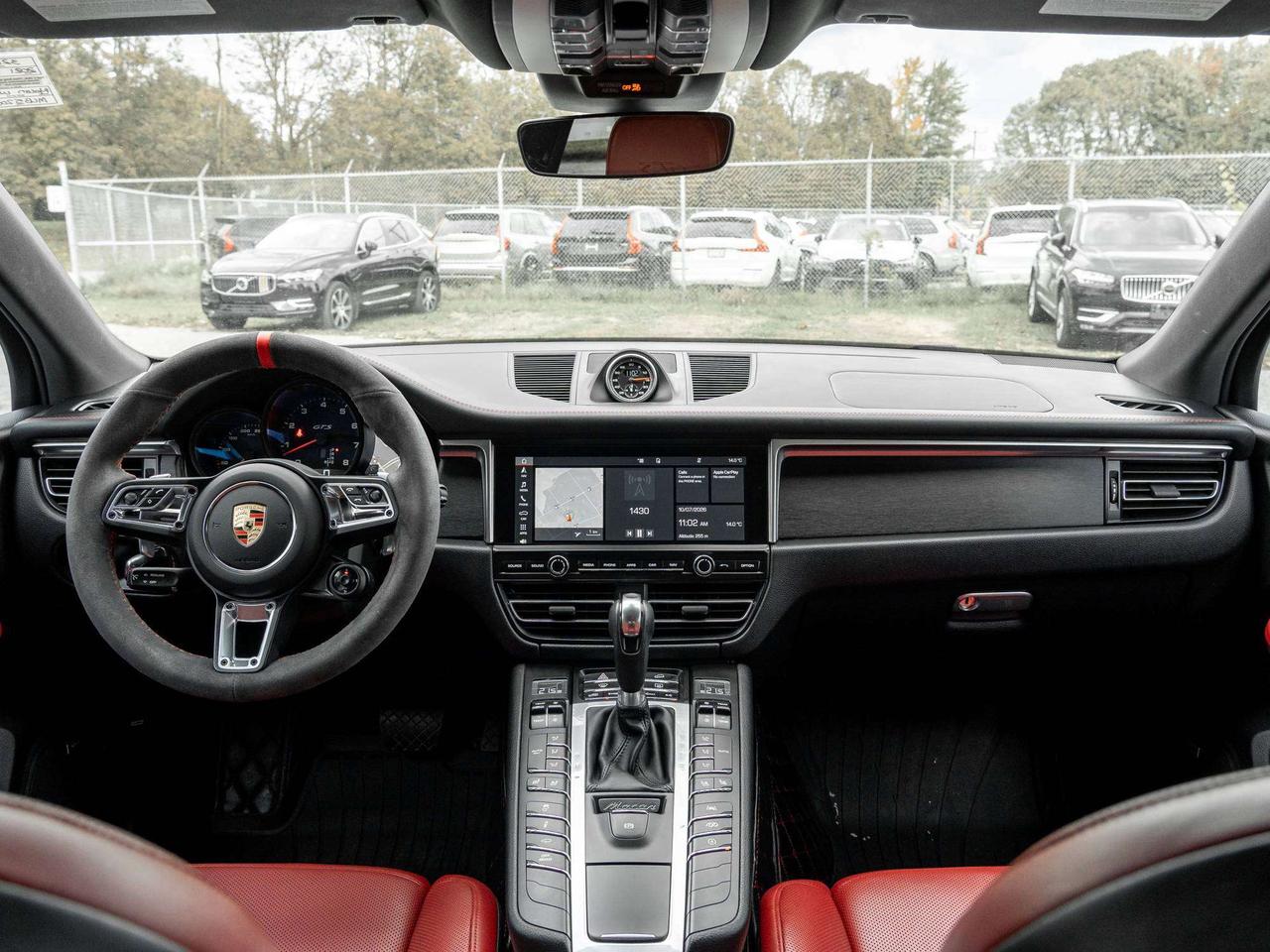 2021 Porsche Macan ONE OWNER   ACCIDENT FREE  AVAILABLE FOR FINANCING Photo