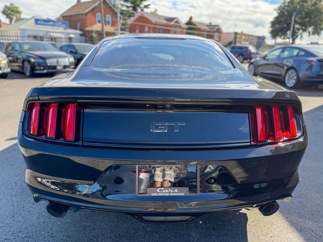 2017 Ford Mustang GT/6 SPEED MANUAL/CAMERA/NO ACCIDENTS/LOW KM/5.0 L Photo