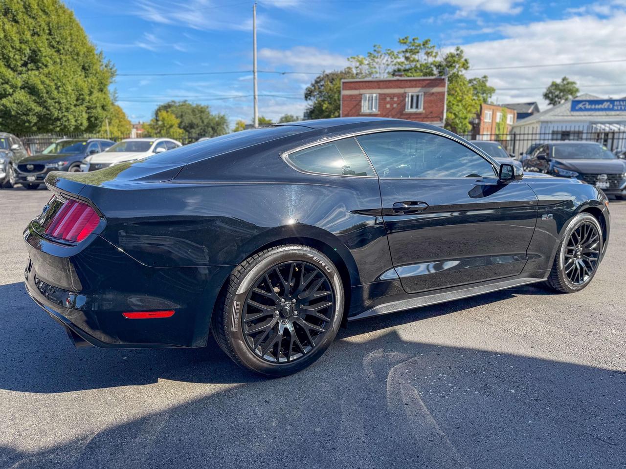 2017 Ford Mustang GT/6 SPEED MANUAL/CAMERA/NO ACCIDENTS/LOW KM/5.0 L Photo