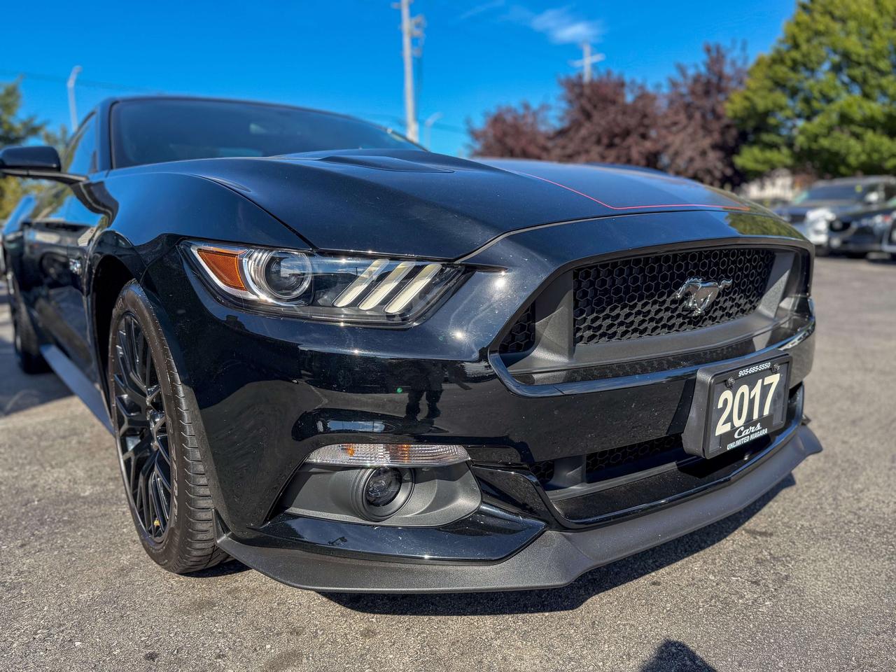 2017 Ford Mustang GT/6 SPEED MANUAL/CAMERA/NO ACCIDENTS/LOW KM/5.0 L Photo