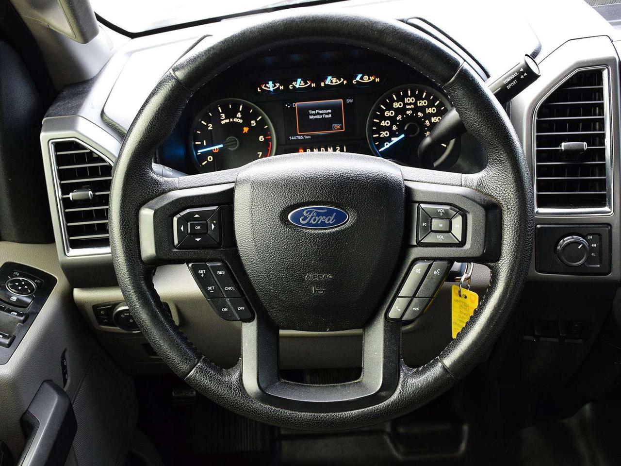 2015 Ford F-150 XLT Super Crew 4x4 ~Bluetooth ~Camera Photo