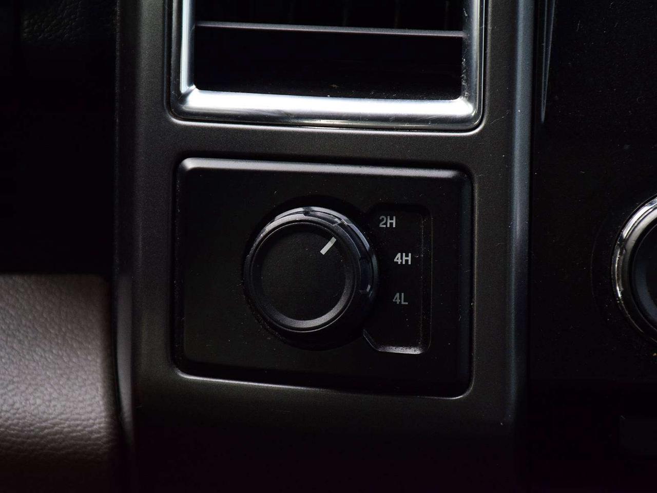 2015 Ford F-150 XLT Super Crew 4x4 ~Bluetooth ~Camera Photo