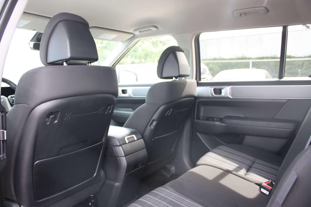 2026 Hyundai Santa Fe Preferred / AWD / Heated Seats / Blind Spot Photo