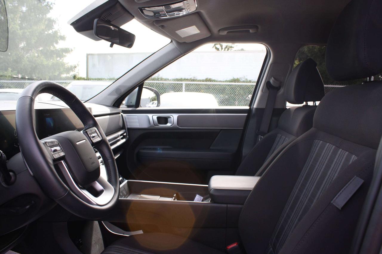 2026 Hyundai Santa Fe Preferred / AWD / Heated Seats / Blind Spot Photo
