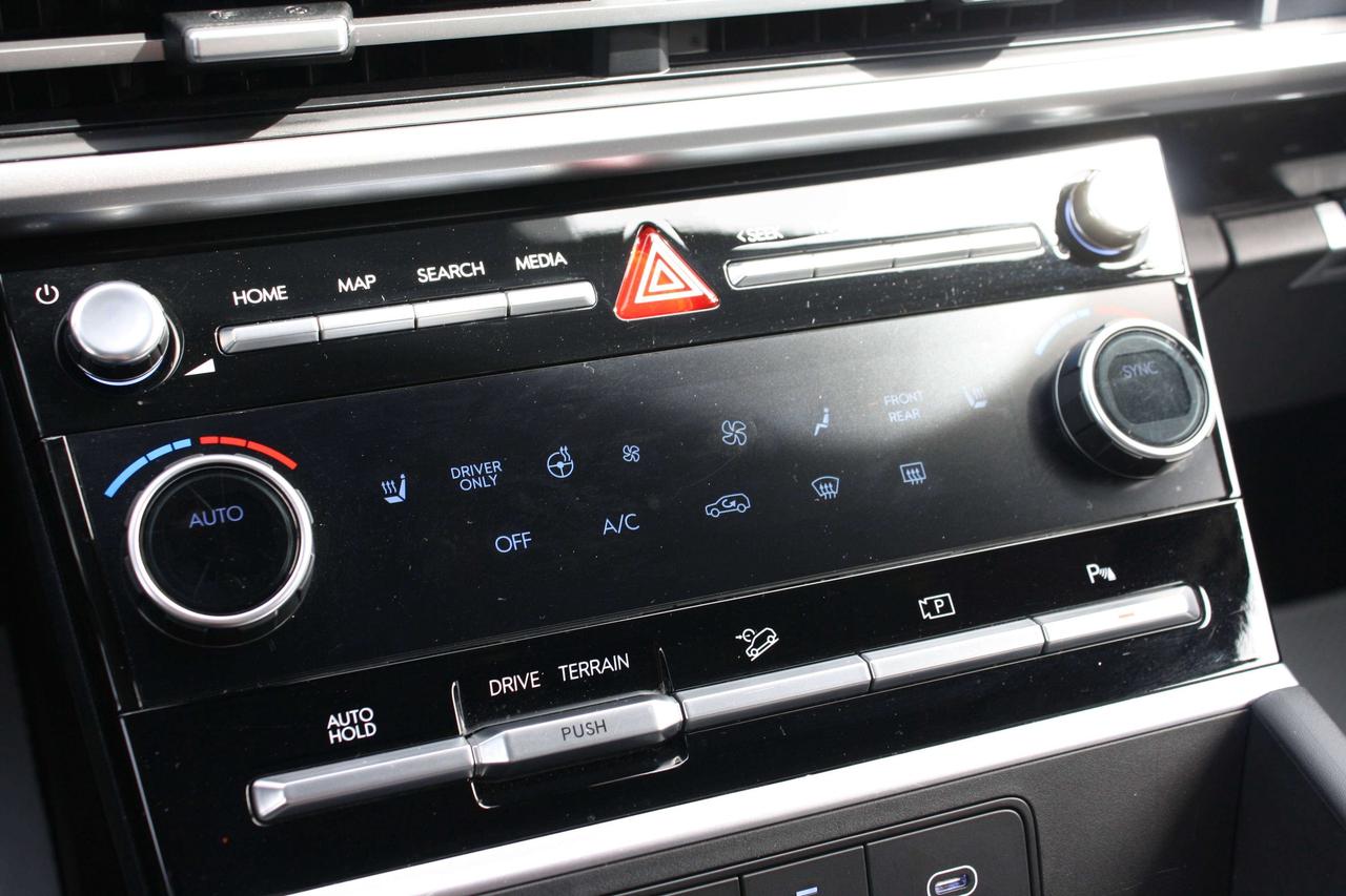 2026 Hyundai Santa Fe Preferred / AWD / Heated Seats / Blind Spot Photo