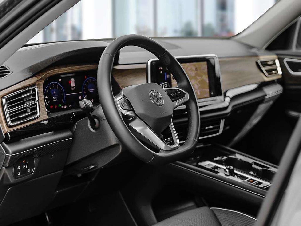 2026 Volkswagen Atlas Execline  VW Certified Captain Chairs Photo
