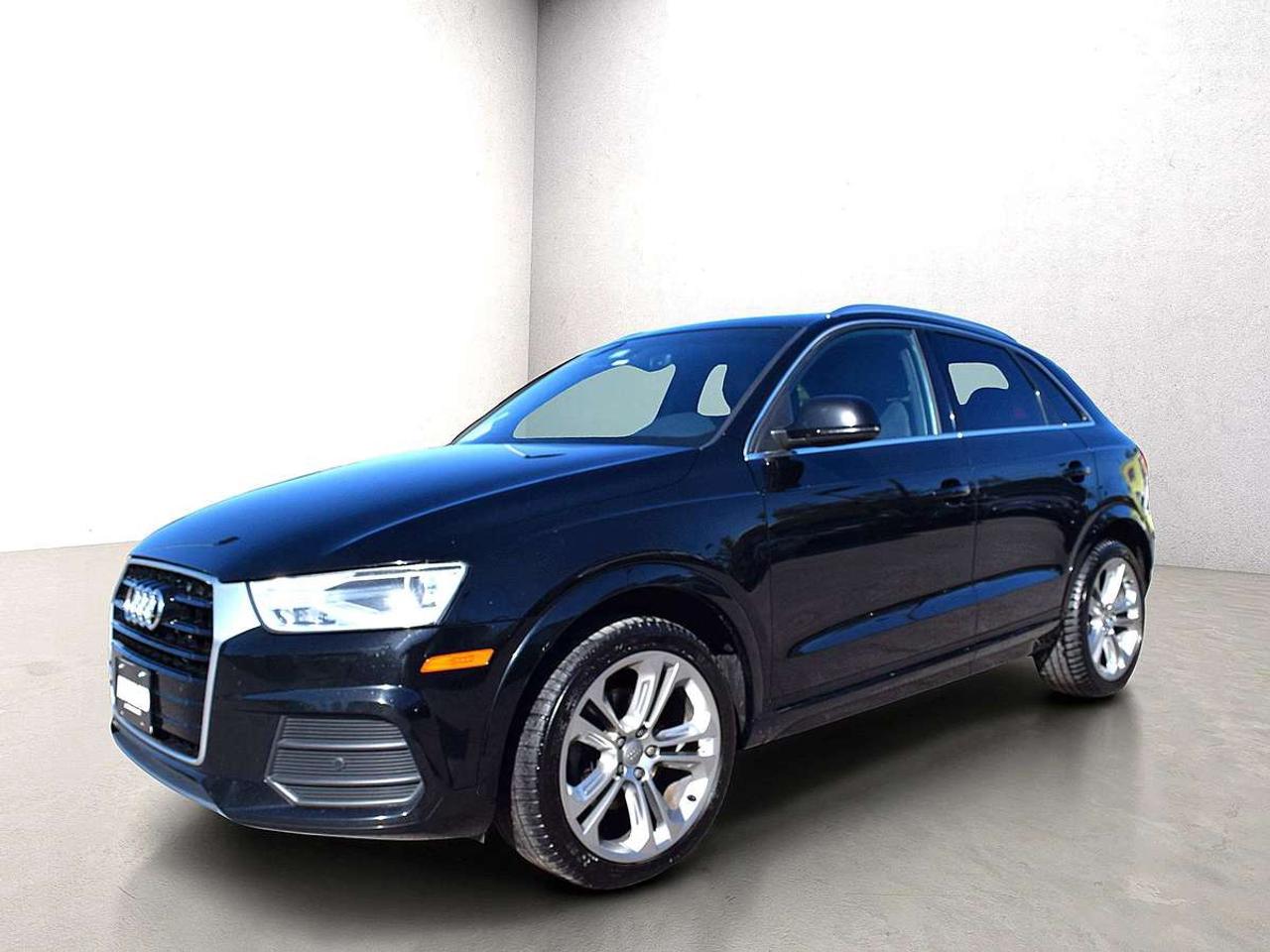 2016 Audi Q3 Navi Panoramic Sunroof Back Up Camera Photo