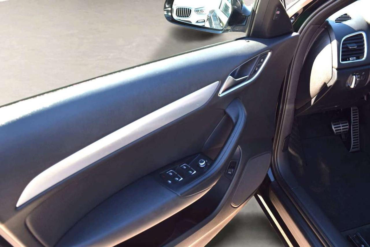 2016 Audi Q3 Navi Panoramic Sunroof Back Up Camera Photo