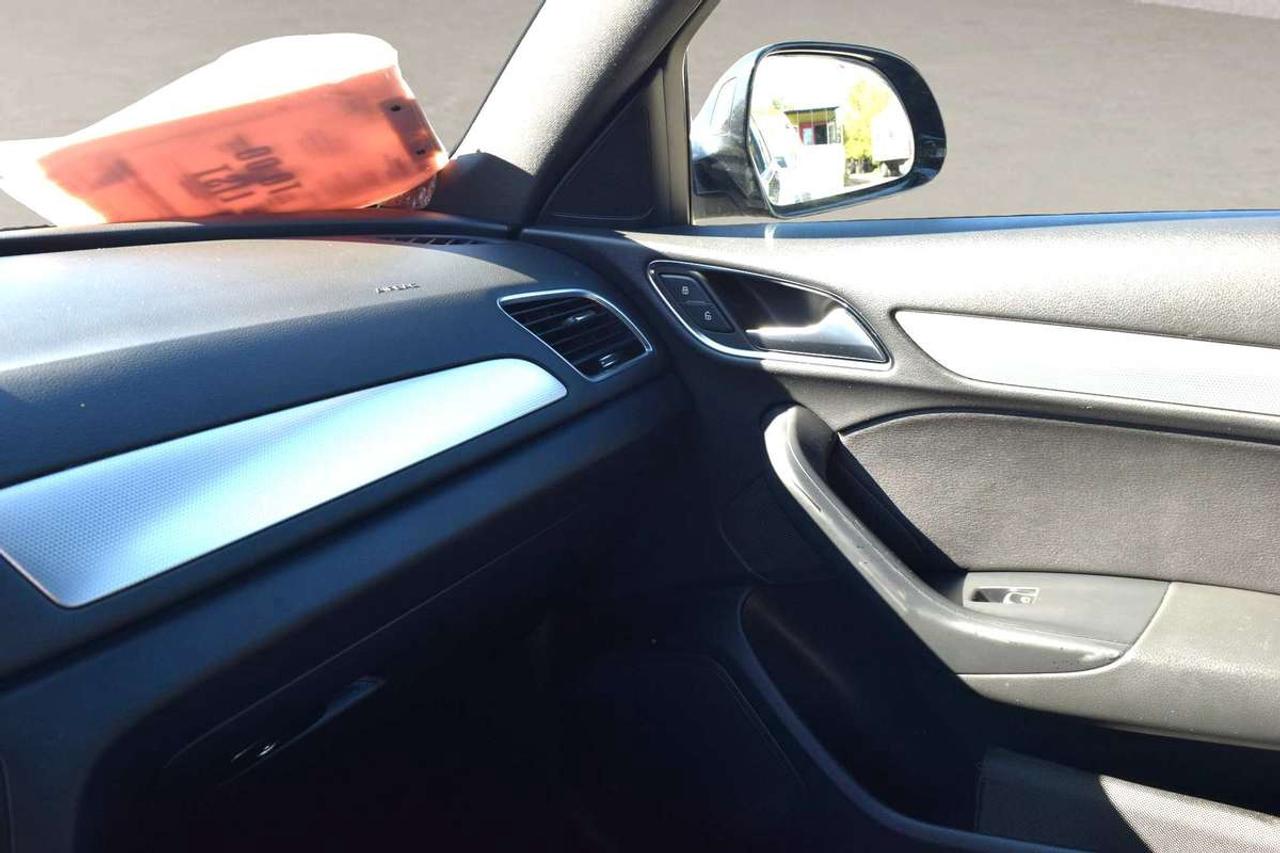 2016 Audi Q3 Navi Panoramic Sunroof Back Up Camera Photo
