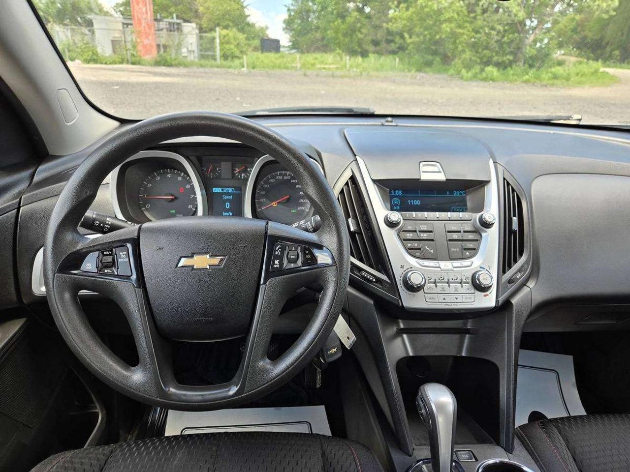2015 Chevrolet Equinox LS (No Accidents) Photo