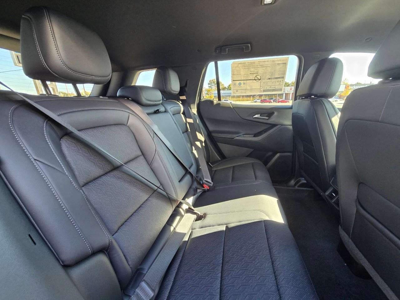 2027 Chevrolet Equinox AWD LT Photo