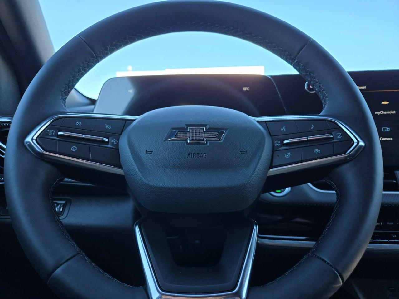 2027 Chevrolet Equinox AWD LT Photo