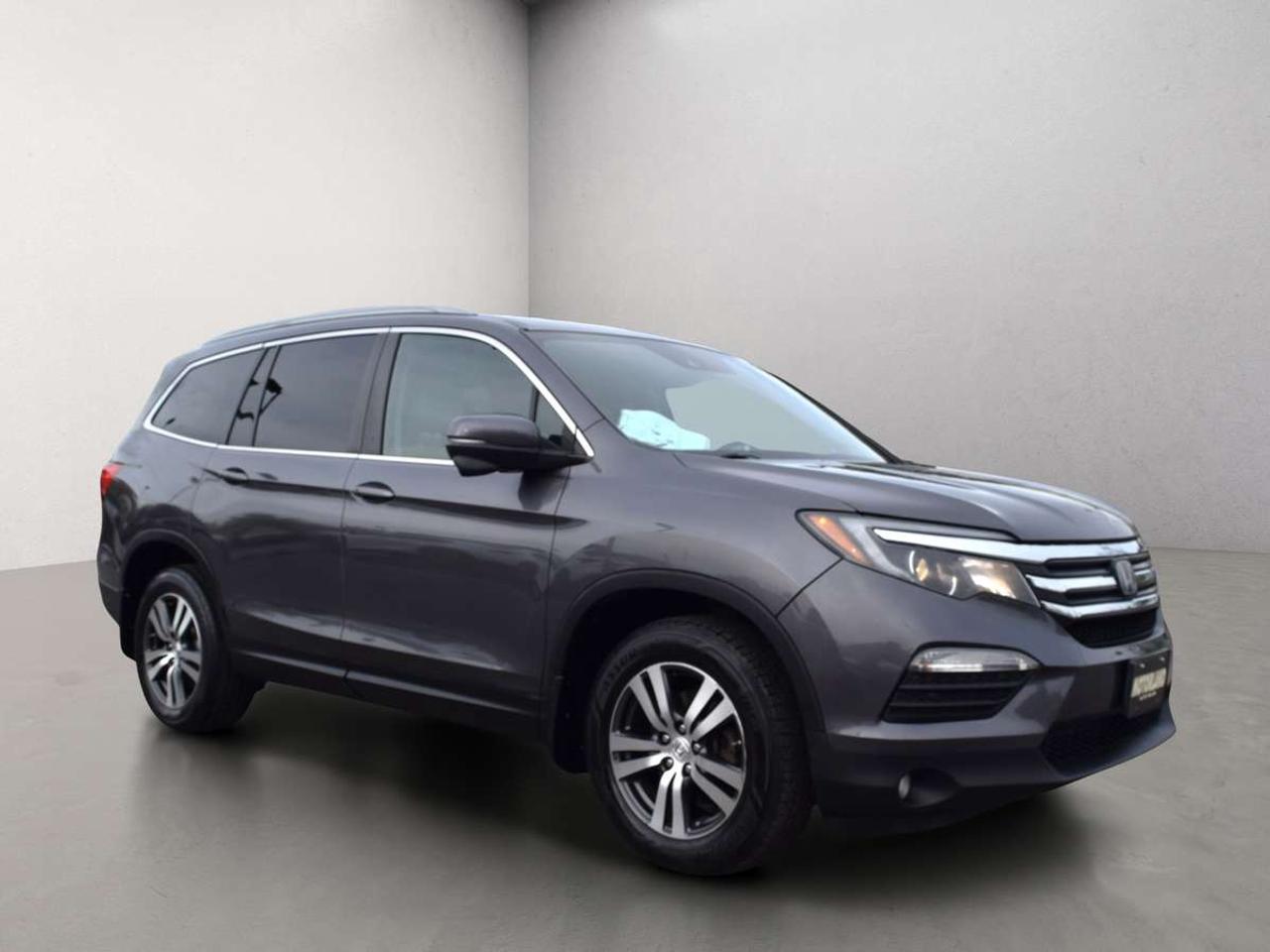 2018 Honda Pilot EX-L AWD Leather Sunroof DVD Photo