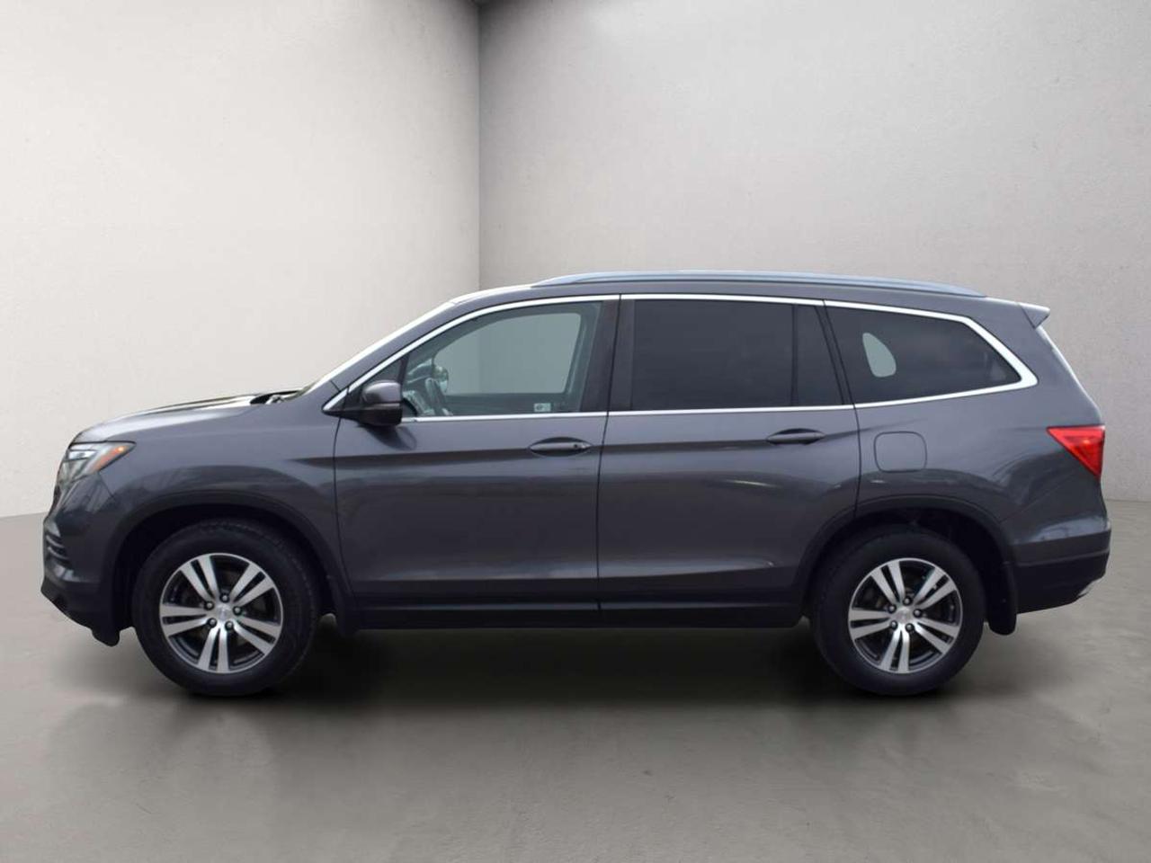 2018 Honda Pilot EX-L AWD Leather Sunroof DVD Photo
