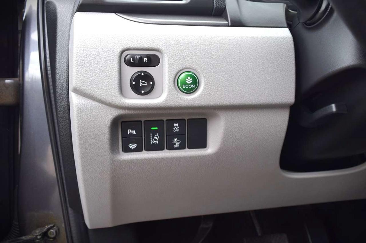2018 Honda Pilot EX-L AWD Leather Sunroof DVD Photo