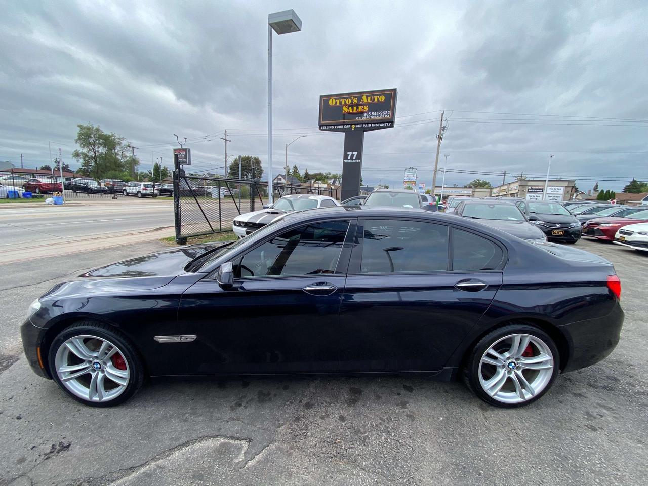 2012 BMW 7 Series xDrive Photo