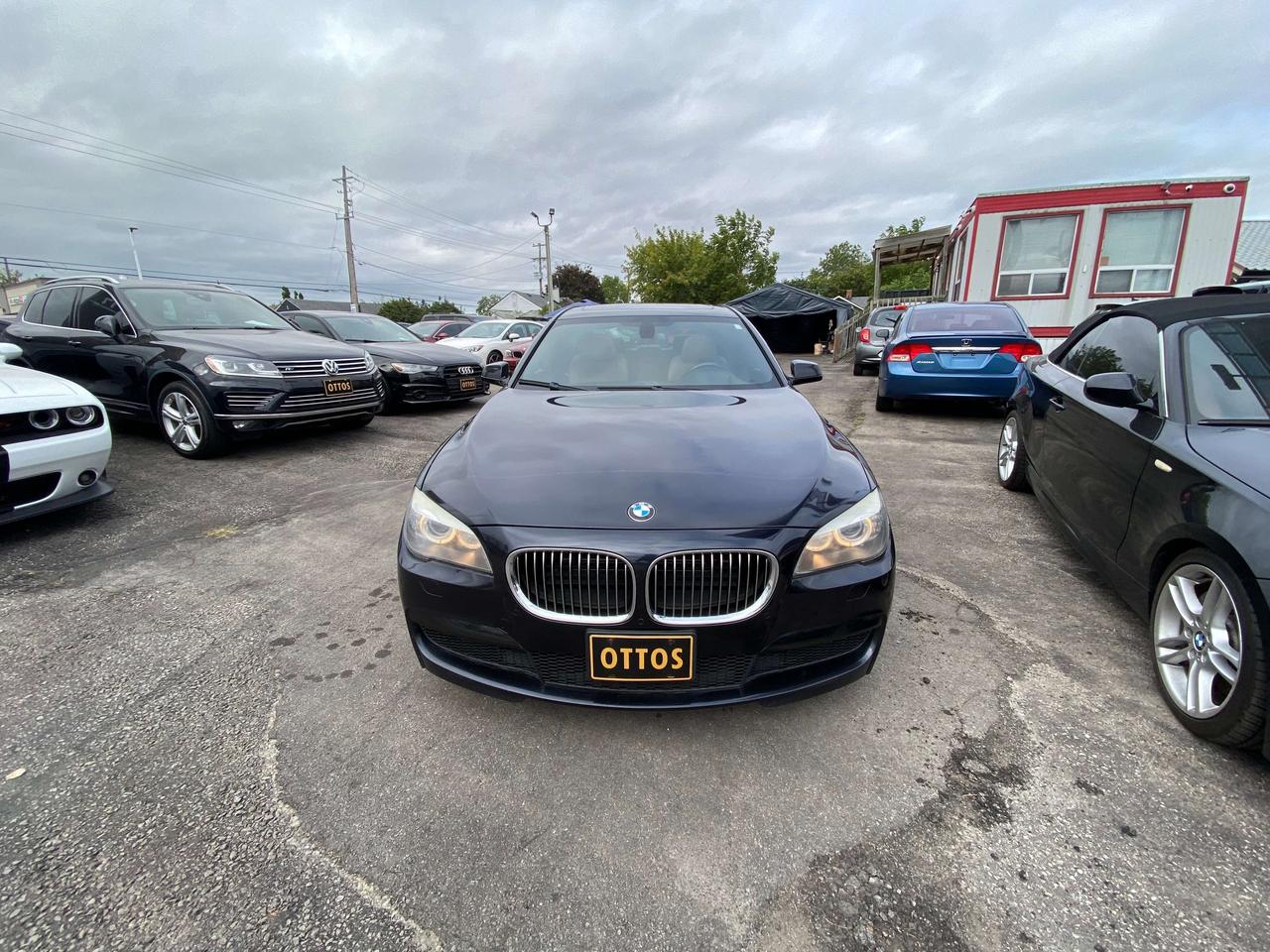 2012 BMW 7 Series xDrive Photo