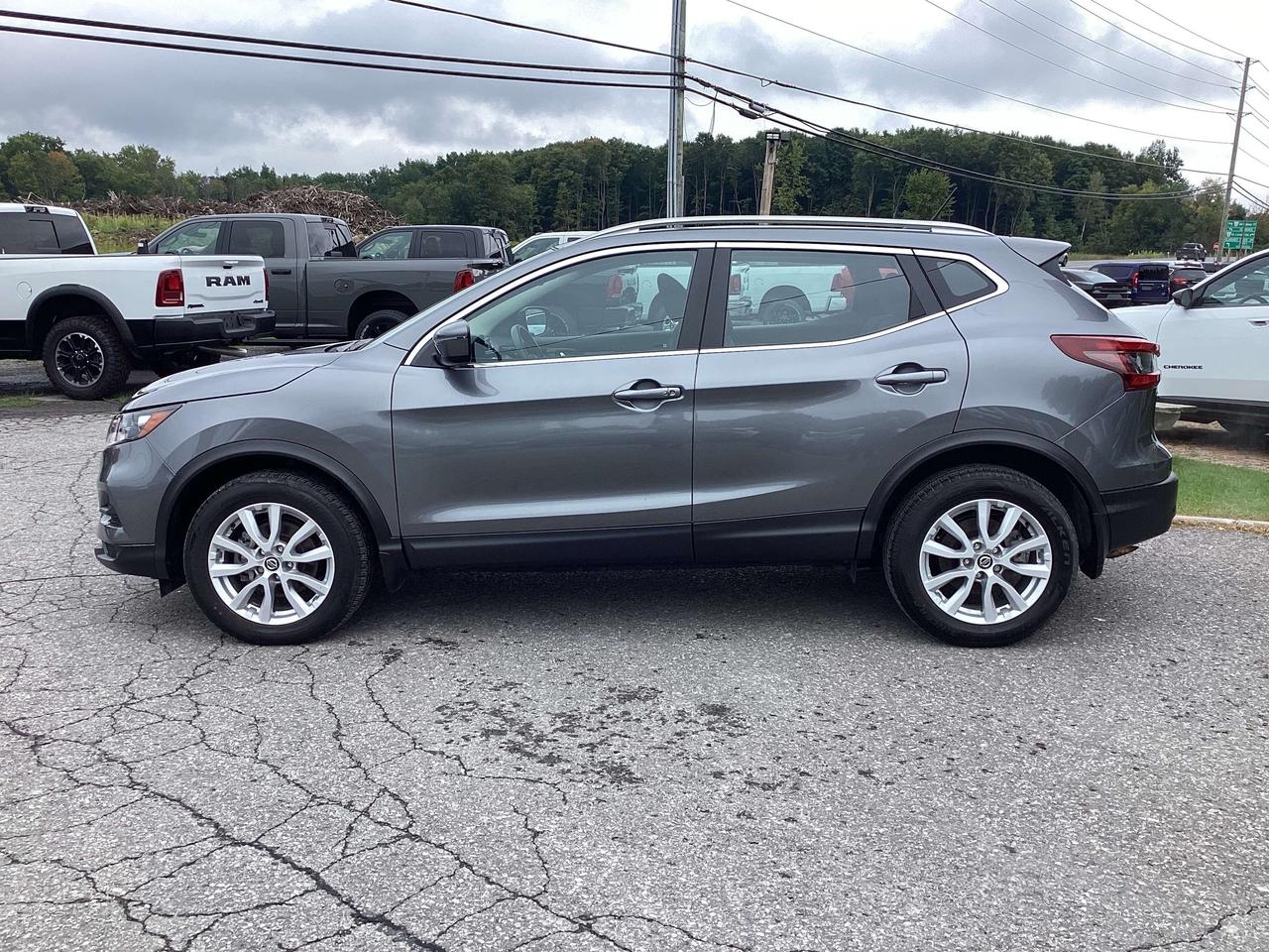 2023 Nissan Qashqai SV AWD Photo2