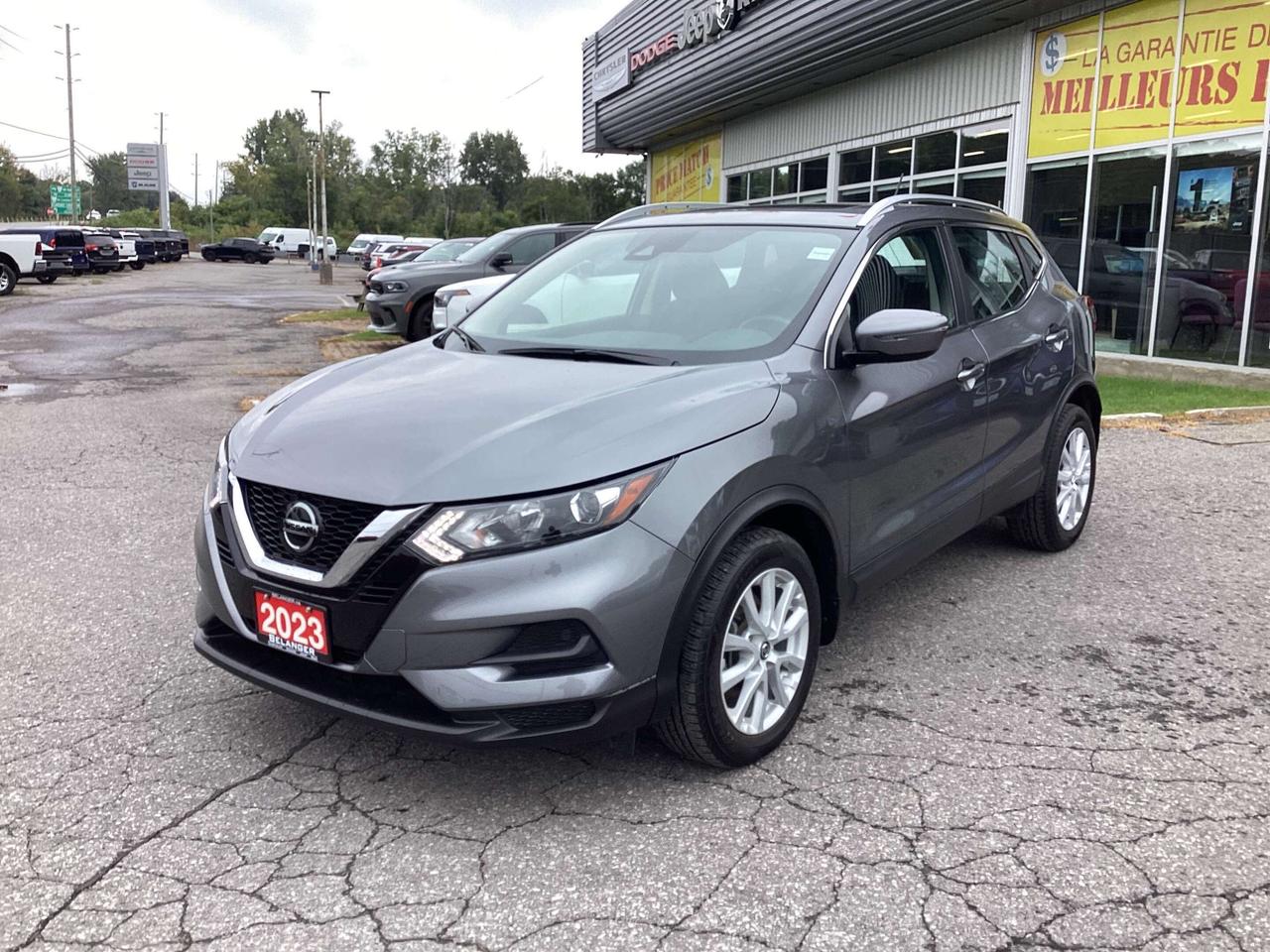 2023 Nissan Qashqai SV AWD Photo0