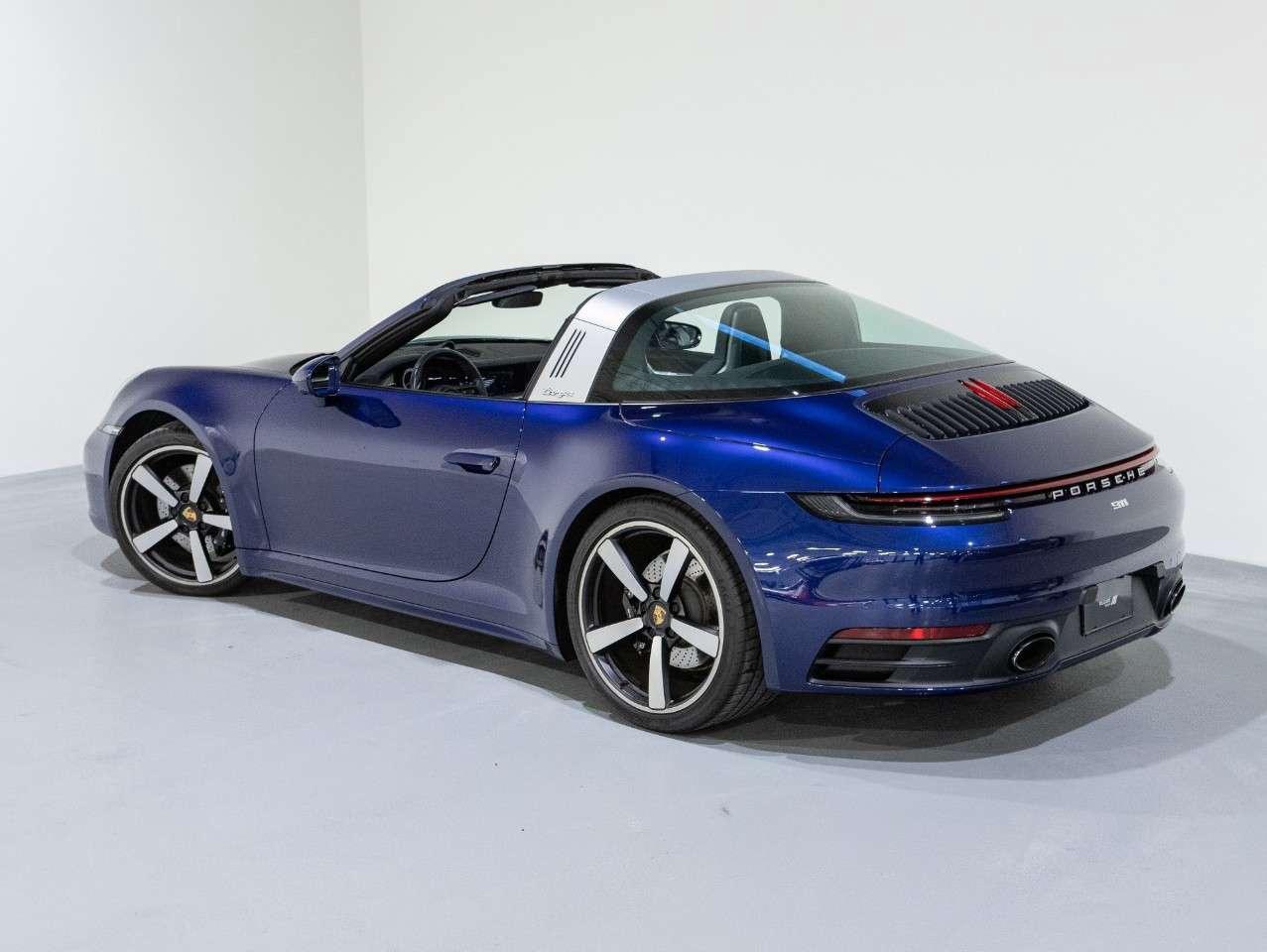 2024 Porsche 911 Targa 4S Photo3