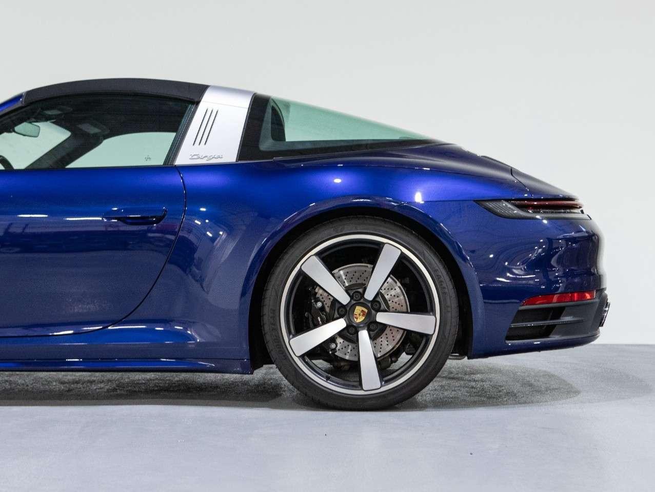 2024 Porsche 911 Targa 4S Photo