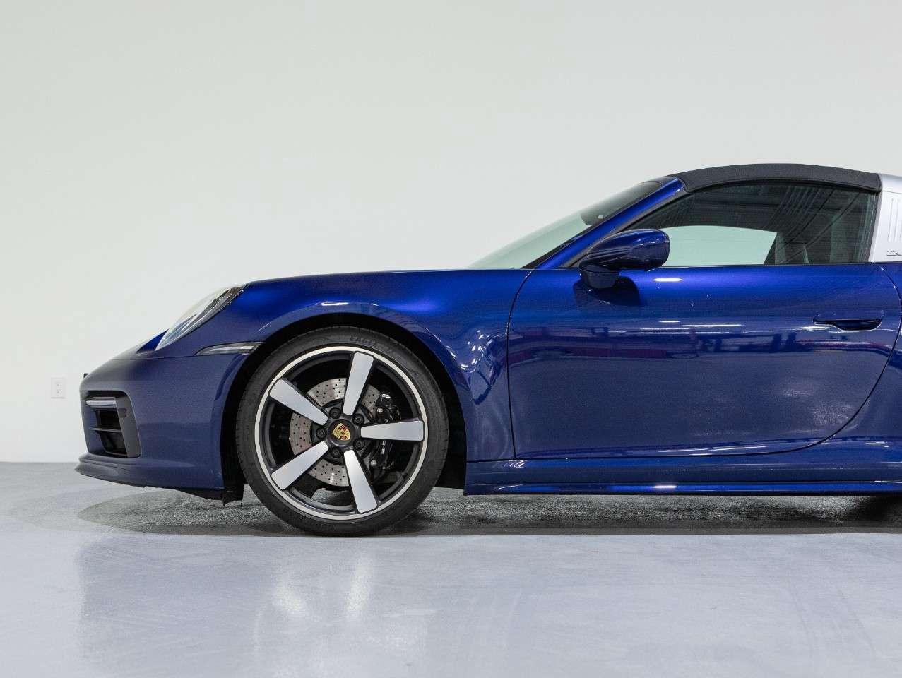 2024 Porsche 911 Targa 4S Photo