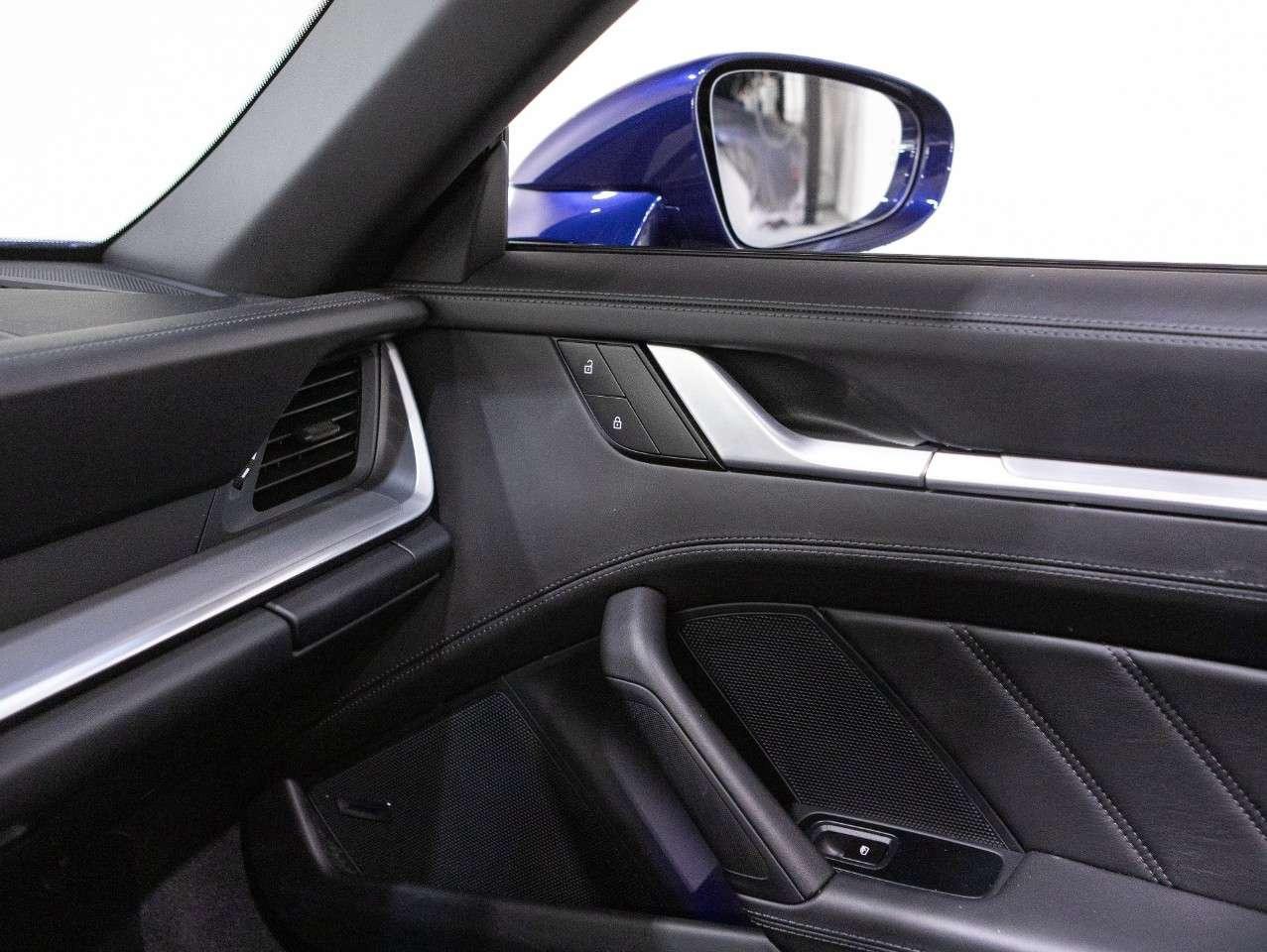 2024 Porsche 911 Targa 4S Photo