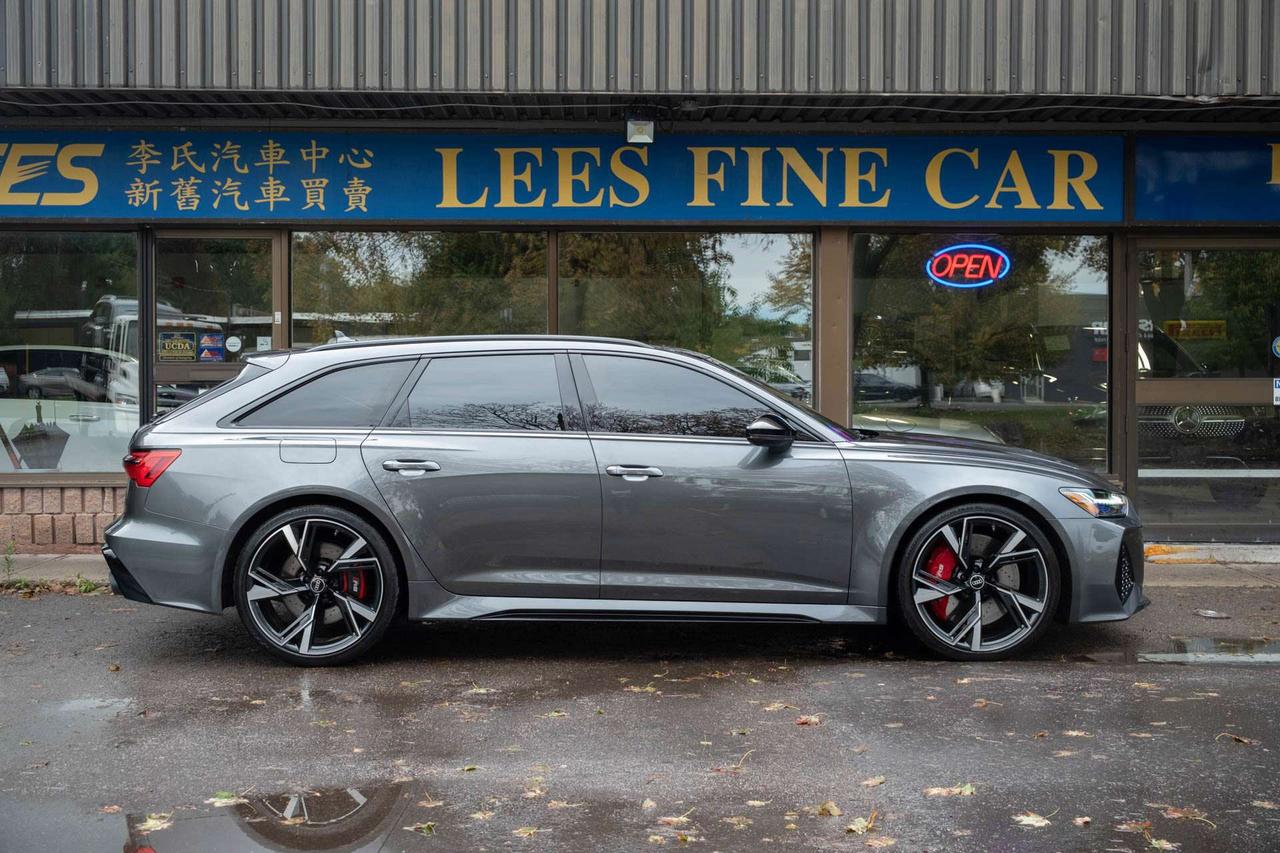 2021 Audi RS6 Avant quattro Photo