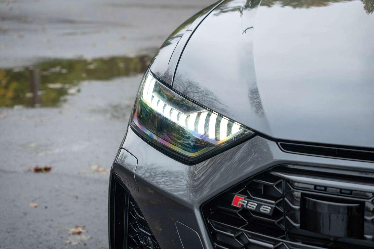 2021 Audi RS6 Avant quattro Photo