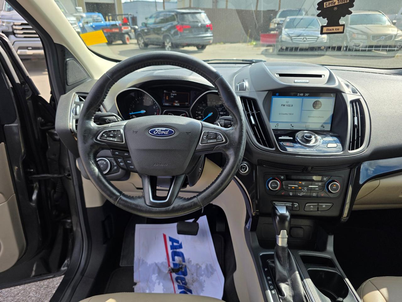 2017 Ford Escape Titanium 4dr 4x4 Photo