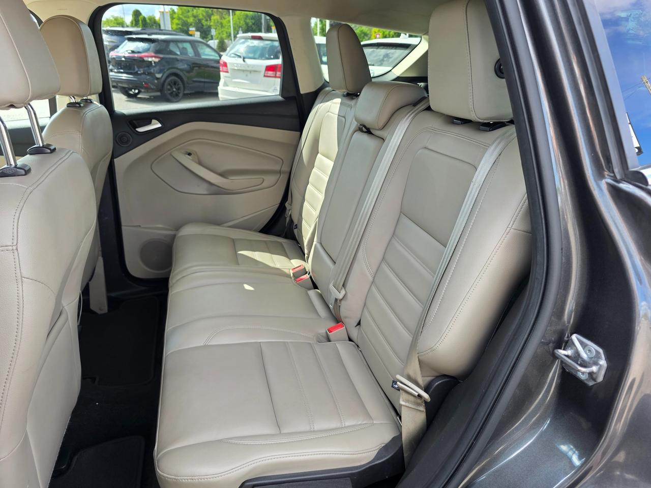 2017 Ford Escape Titanium 4dr 4x4 Photo