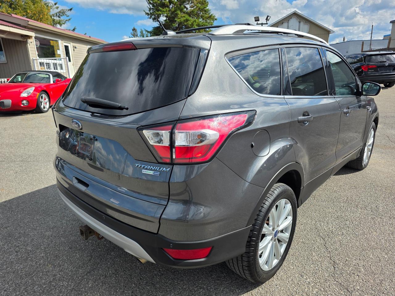2017 Ford Escape Titanium 4dr 4x4 Photo