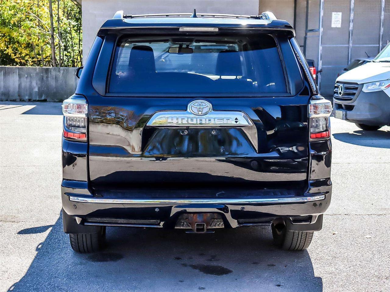 2018 Toyota 4Runner 4RUNNER 4X4 4.0L V6 FOG LIGHTS POWER SEATS Photo3